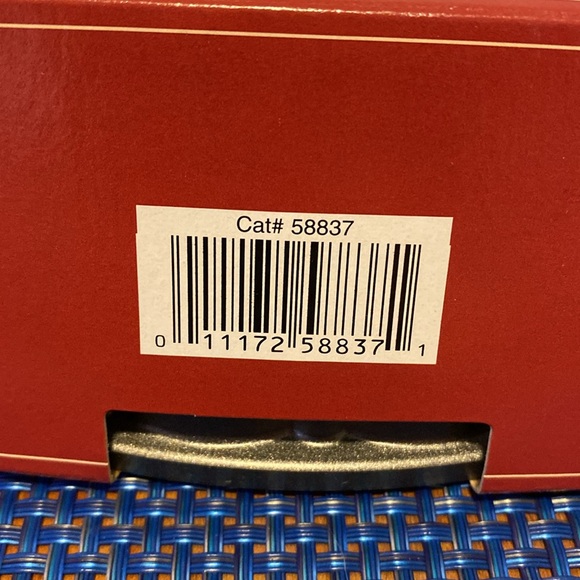 Nordic Ware Fancy MariAnne cake pan, new, made in USA, $75 on Amazon - Picture 6 of 6